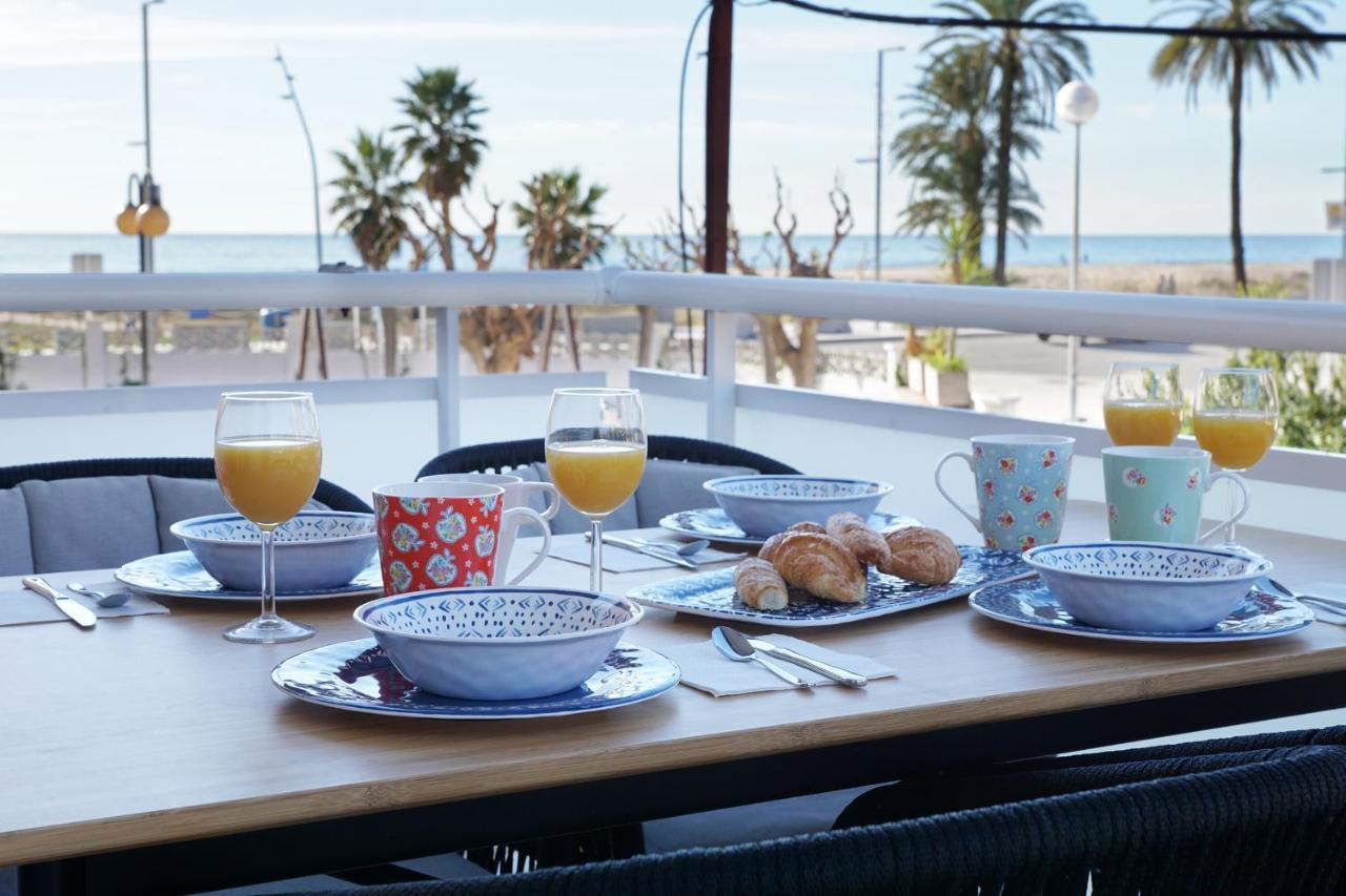 Апартаменты Beach Club House Кастельдефельс Экстерьер фото