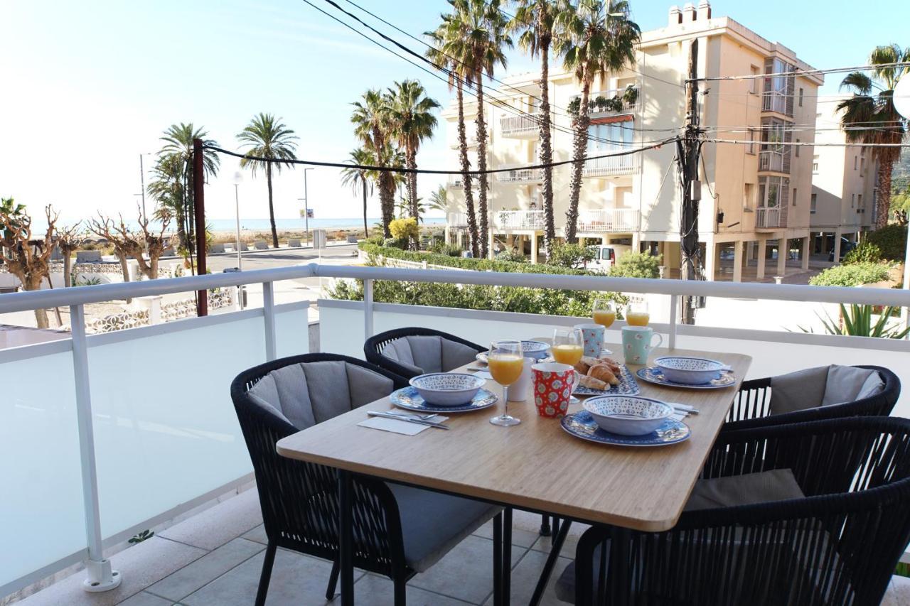 Апартаменты Beach Club House Кастельдефельс Экстерьер фото